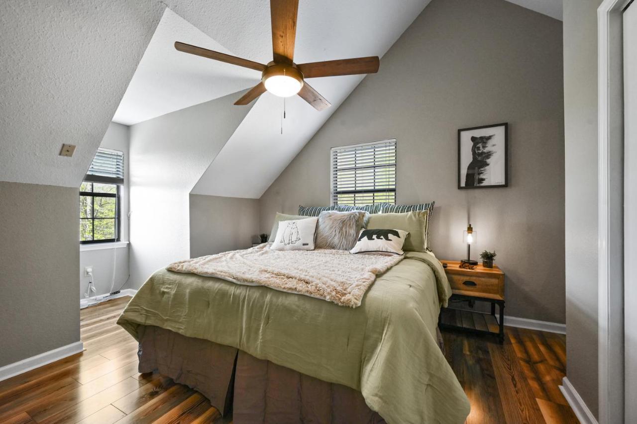 Private Mountain Cabin, Hot Tub Escape In The Smokies, With The View Sevierville Exterior photo