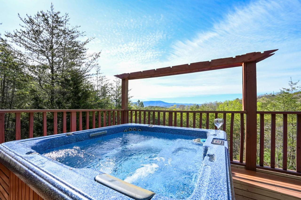 Private Mountain Cabin, Hot Tub Escape In The Smokies, With The View Sevierville Exterior photo