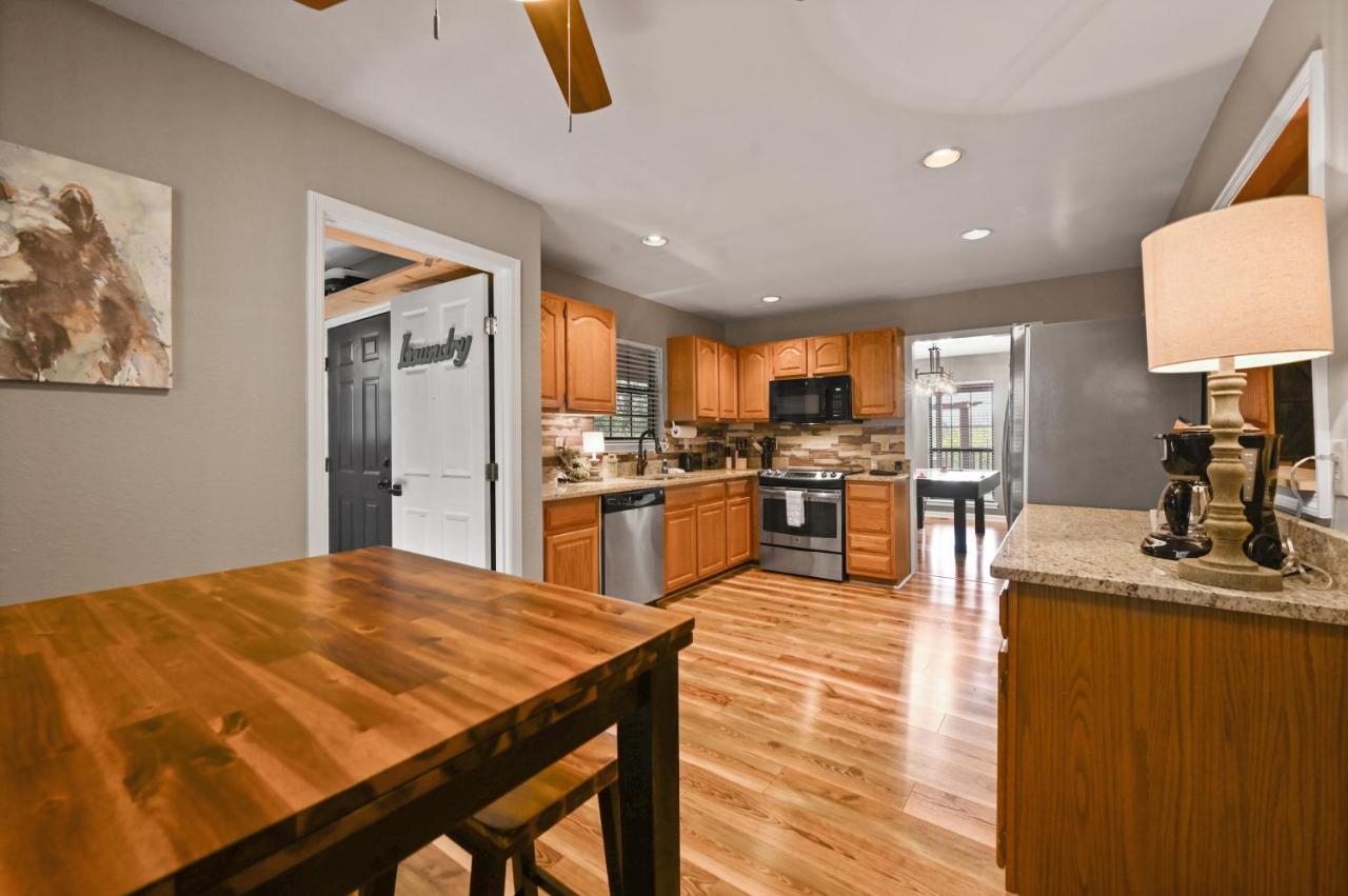 Private Mountain Cabin, Hot Tub Escape In The Smokies, With The View Sevierville Exterior photo
