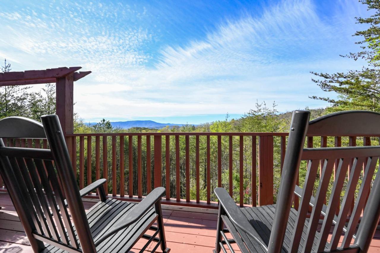 Private Mountain Cabin, Hot Tub Escape In The Smokies, With The View Sevierville Exterior photo