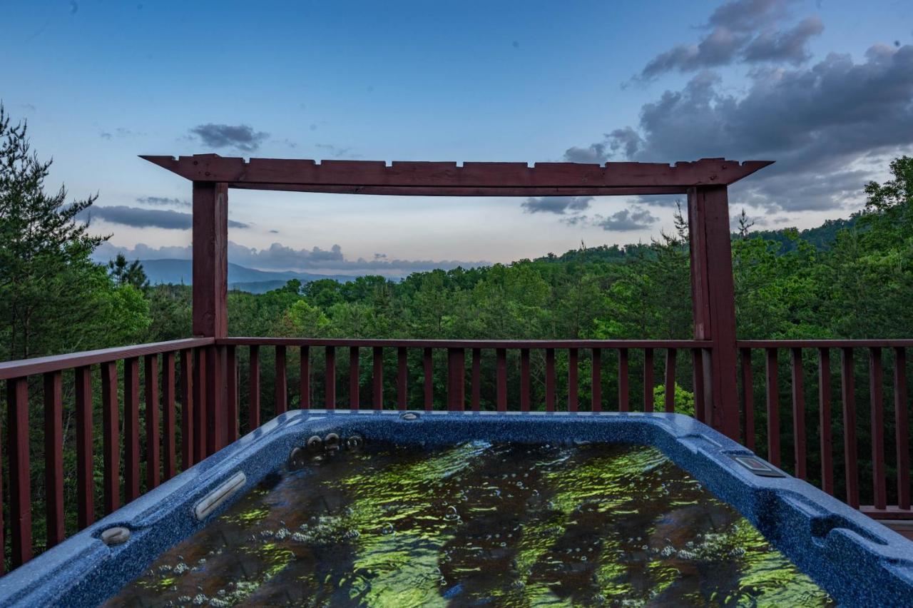 Private Mountain Cabin, Hot Tub Escape In The Smokies, With The View Sevierville Exterior photo