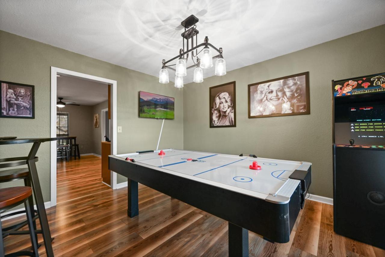 Private Mountain Cabin, Hot Tub Escape In The Smokies, With The View Sevierville Exterior photo